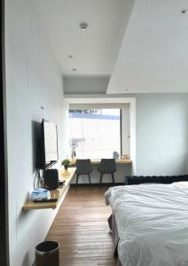 Phòng Deluxe Giường Đôi Nhìn Ra Sông (Deluxe Double Room with River View)