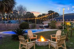 Gulf Breeze Beach House w Pool Huge Hot Tub and Sauna - Oriole Beach