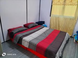 Inap Desa Hajah Yani, Kg Olak Lempit