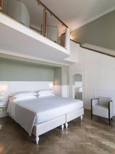 Plaza Hotel Lucchesi