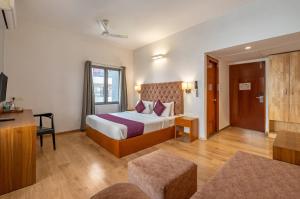 Monday Hotels Hitec City