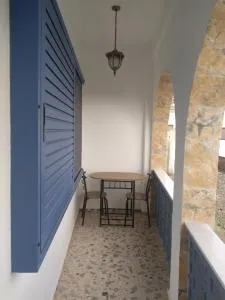 GOLDA HAUSE - Áyios Andónios