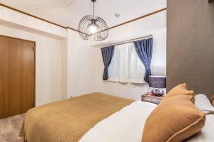 River Side Namba 201