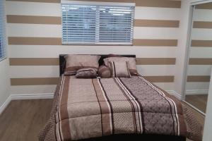 Family getaway 3 BR 2 Bath home in Lomita, CA.