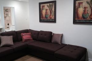 Family getaway 3 BR 2 Bath home in Lomita, CA.