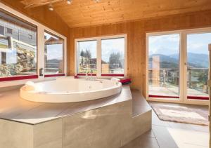 1A Chalet "Wolke" Wandern, Grillen, Wellness im Traumhaus