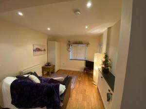Cosy stable conversion between Sheffield & Leeds