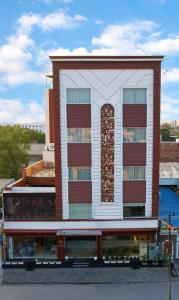 Classio Royale By iO Hotels Near Golden Temple