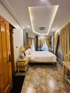 Burj A Zafar - Upper Topa