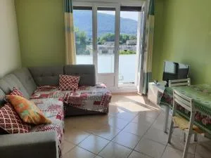 Le Chopin, appartement 3 pièces, parking gratuit, balcon, ascenseur, WiFi - Rhut