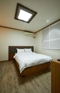 Buan Tree California Hotel