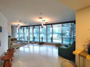 Full Marina View Cayan Tower