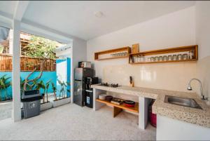 Greek House: Room wDesk and Shared Pool&Kitchen6