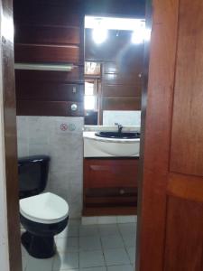 Casa elba sobre el mar