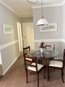 Morada BC. Apt renovado e muito confortável centro de BC. Faça tudo a pé!