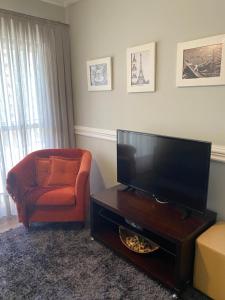 Morada BC. Apt renovado e muito confortável centro de BC. Faça tudo a pé!