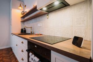 Old Town Central Apartment