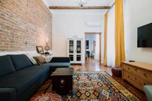 Old Town Central Apartment