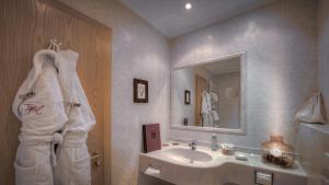 Basic Single Room room in Sporthotel Tyrol Dolomites