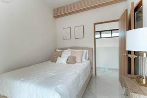 Organic Luxury Villa With Pool & Beach Access