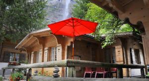 Bungalow room in Camping Jungfrau