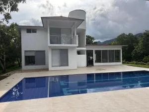 Finca para estrenar - La Vega