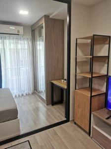 Cozy room, BKK for short and long term rentals, 10mins walk to BTS, 25mins taxi to DMK airport