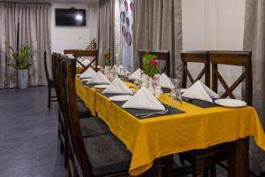 Hotel Narendra Central