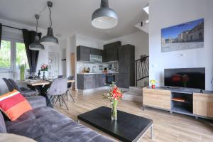 Villa Tri Palme with heated pool