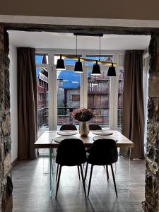 Precioso apartamento con vistas a pistas y garaje