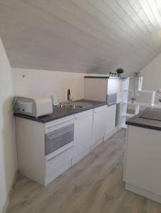 Dachwhg an schöner Aussichtslage