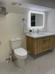 Two-bedroom Suite with King Bed-4 Minutes to The Falls