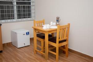 Lake Breeze Apartment