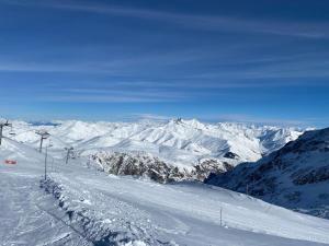 STUDIO pied des pistes et commerces