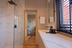 Casa Musa: Views and art