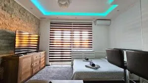 Studio Trg - Donja Pora