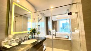Panorama Ocean View Luxury Apartment Nha Trang