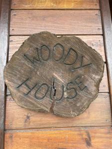 Woody House Chalé