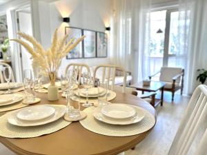 3 Bedroom Beachside apartment - 30 Secs from beach - 4hvězdičkové hotely ve městě Flic-en-Flac