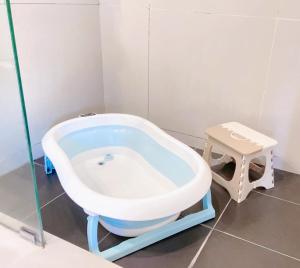 Sky Suite Kota Kinabalu-6 Pax-2Rooms-5MinsDrive-Imago,SuteraAve,Riverson,KKTimeSquare