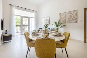 Frank Porter - Ansam Building 1 - Yas Island
