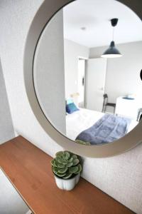 QU102 Edogawa Japanese Style Apartment 102 has direct access to Akihabara and Shinjuku, with convenient transportation and free WiFi