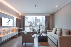  One-Bedroom Premier room in Adelphi Suites