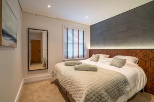 Hazelwick Apartment