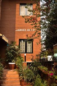 Firebrick Boutique Residences - GARNET HOUSE