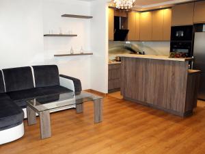 Konarskiego Apartments