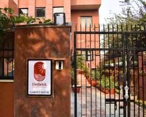 Firebrick Boutique Residences - GARNET HOUSE