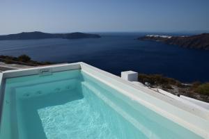 Deluxe Suite with Plunge Pool & Caldera View room in Santorini's Balcony Art Houses