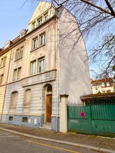 Appartements Petit Loft Centre Ville Historique proche GARE TGV : photos des chambres