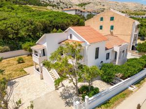 Apartmani Curic beachfront 